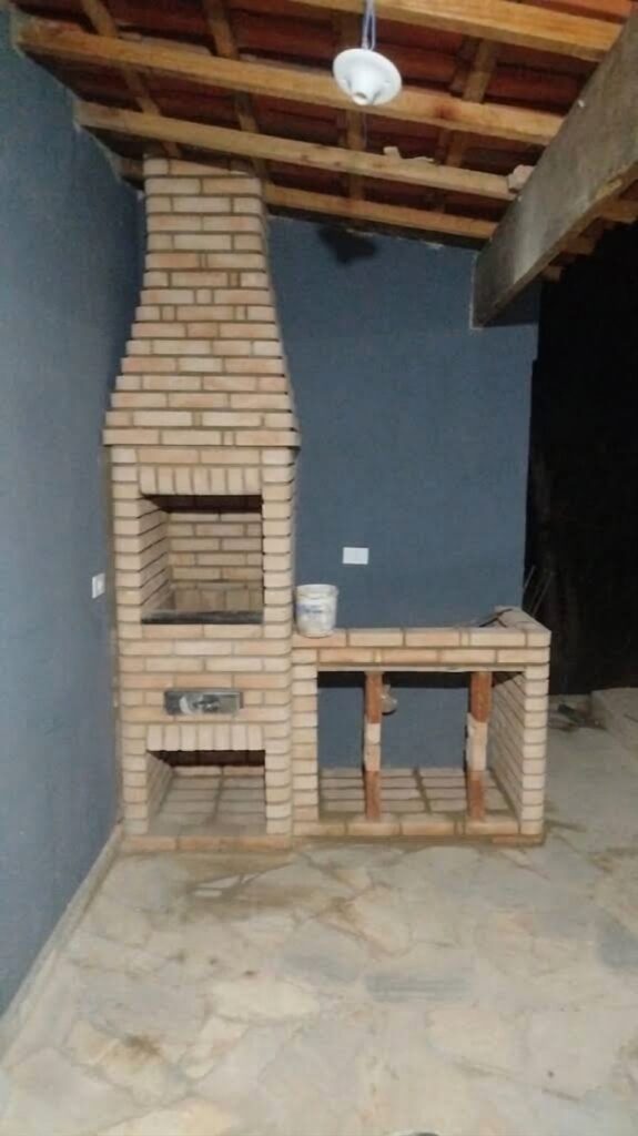 Churrasqueira de 70 X 60 X 3,20 balcão de pia com fechamento SP edit